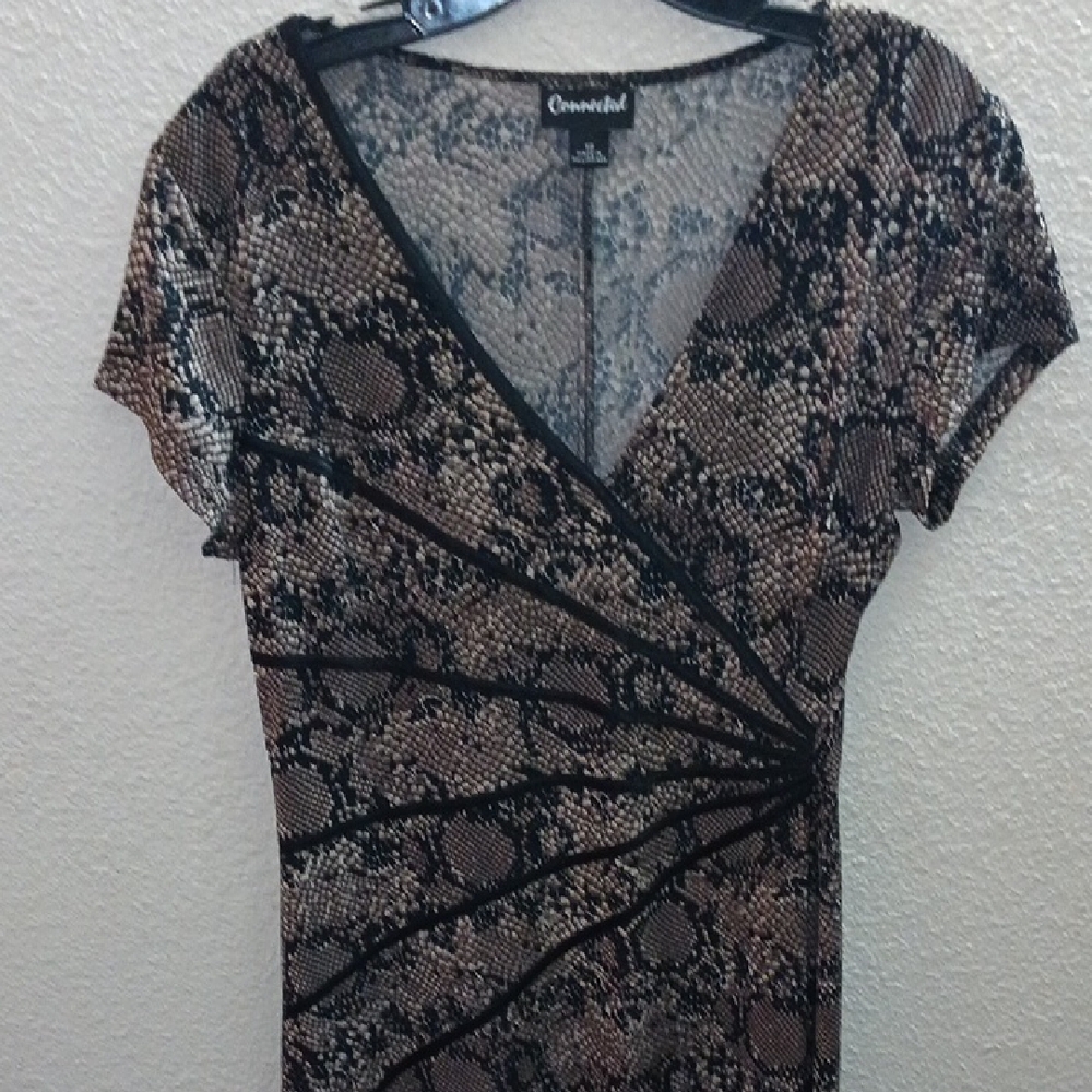 Croscill Women's Black and Brown Top